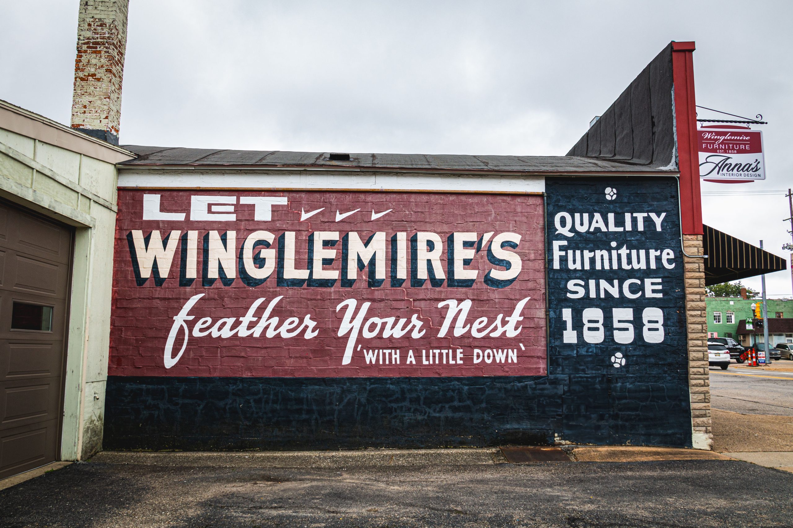 winglemire furniture painting on building